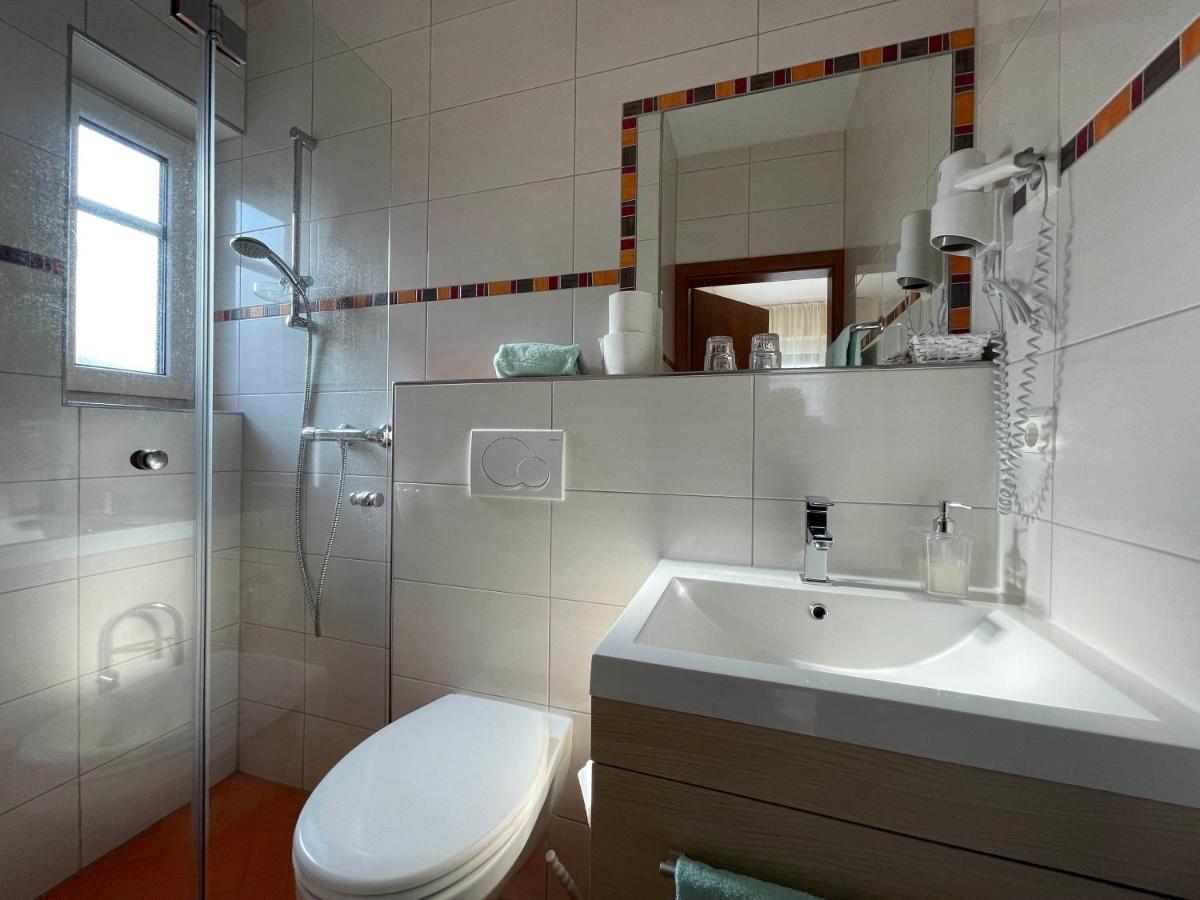 Rothsee Hotel Алерсберг Екстериор снимка