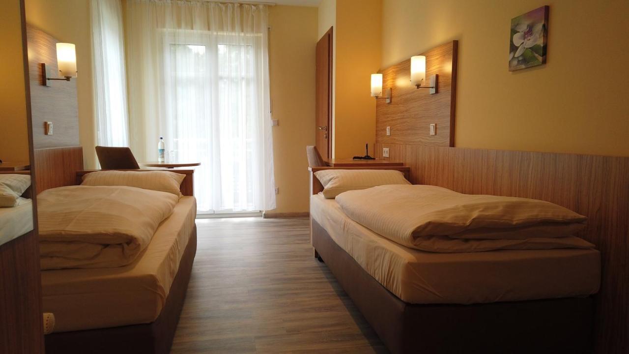 Rothsee Hotel Алерсберг Екстериор снимка