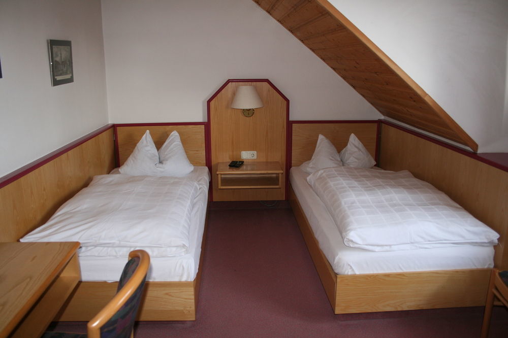 Rothsee Hotel Алерсберг Екстериор снимка